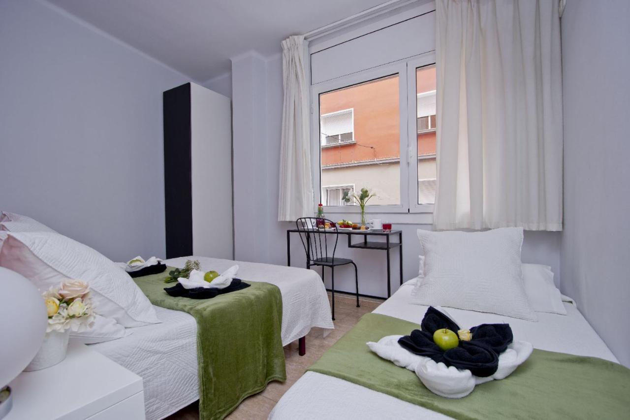 Barcelona City North Hostal Exterior foto
